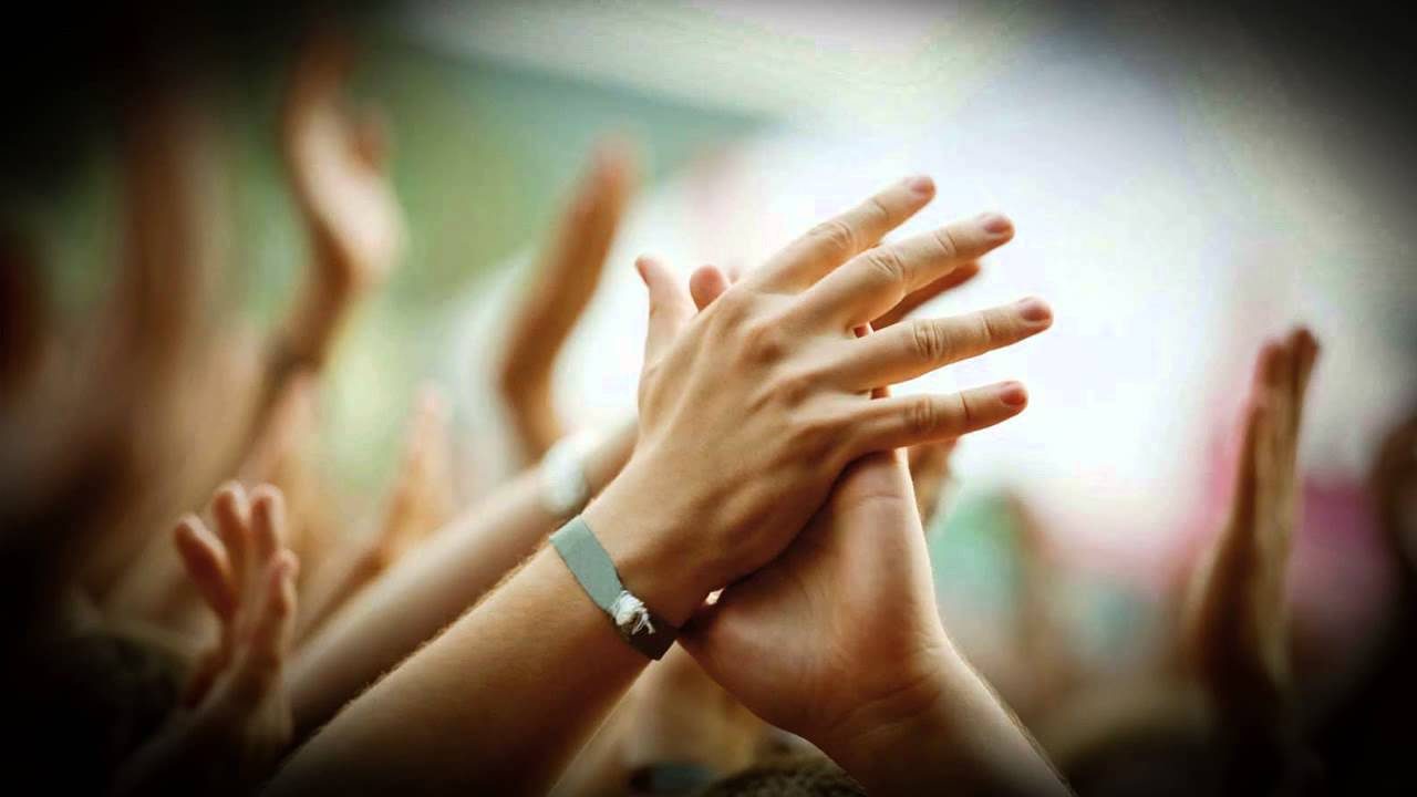 Flash mob alle 12: un applauso lungo tutto lo Stivale per ringraziare medici e infermieri