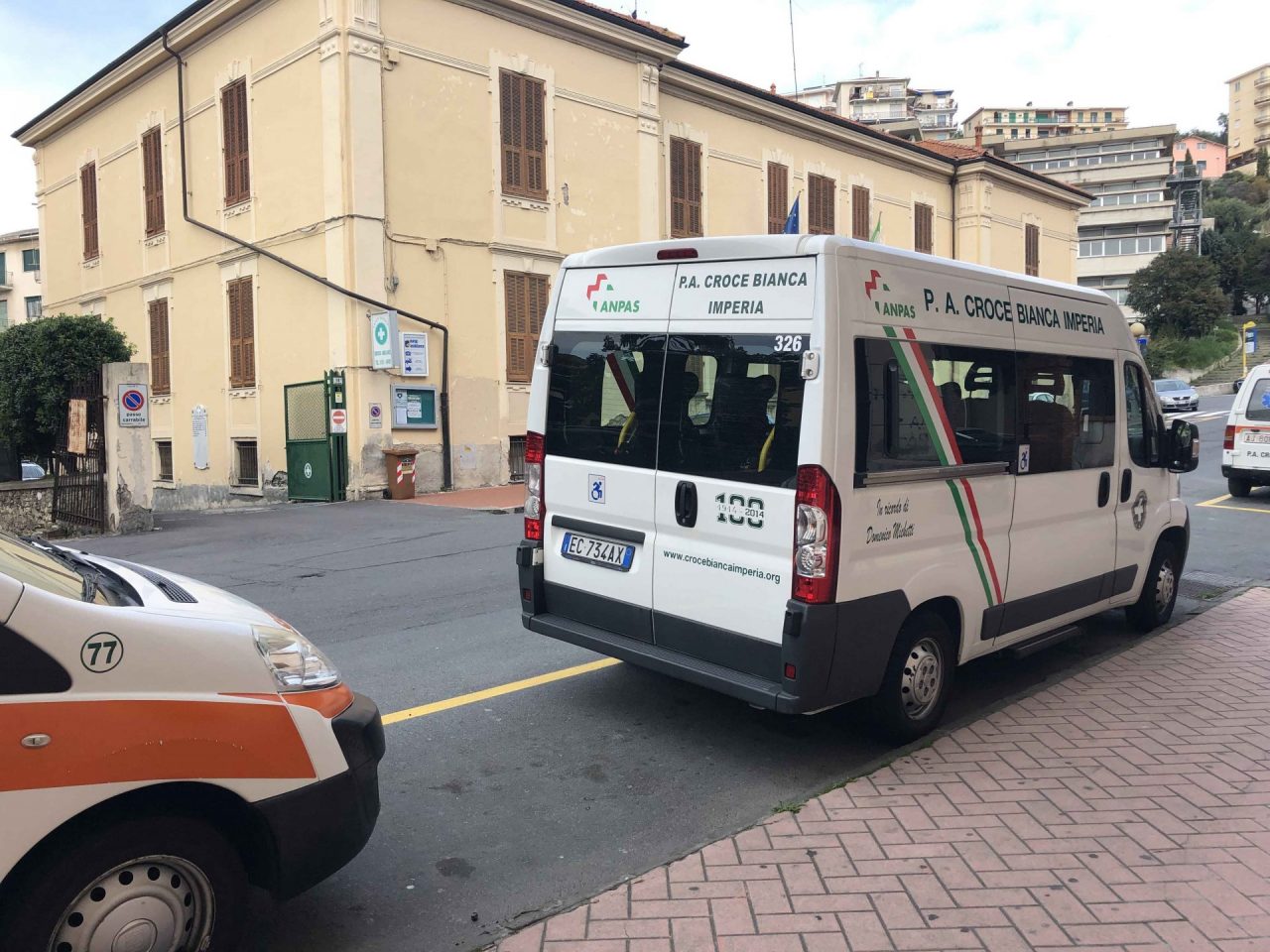 Sosta gratuita per medici in visita e per il personale delle Pubbliche Assistenze