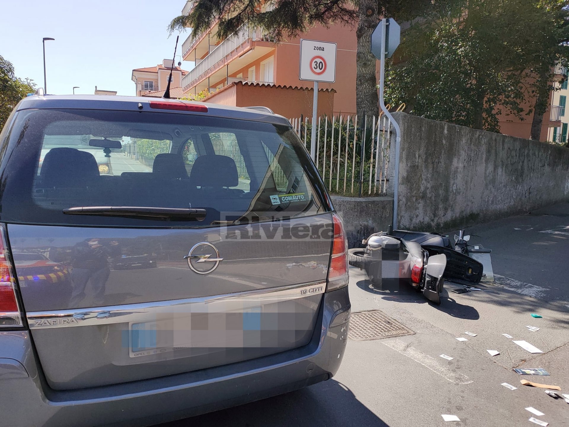 Incidente Bordighera auto scooter_02