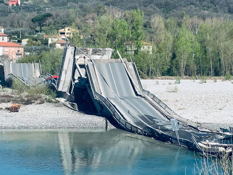 Ponte crollato Liguria e Toscana