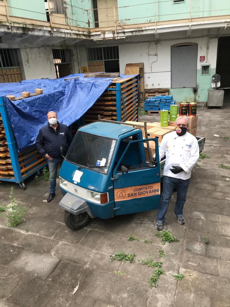 Il Comitato San Giovanni consegna viveri alle persone in difficoltà