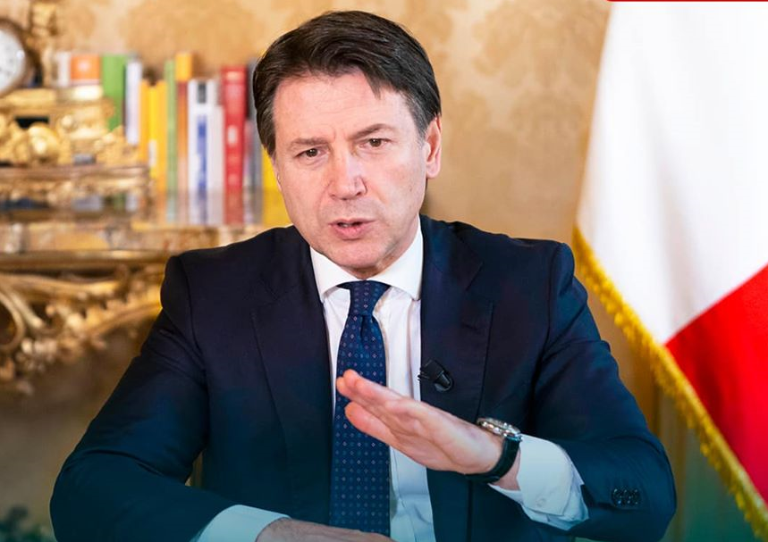 Conte ha firmato il nuovo Dpcm: confermato lo stop di bar e ristoranti alle 18. Il testo integrale