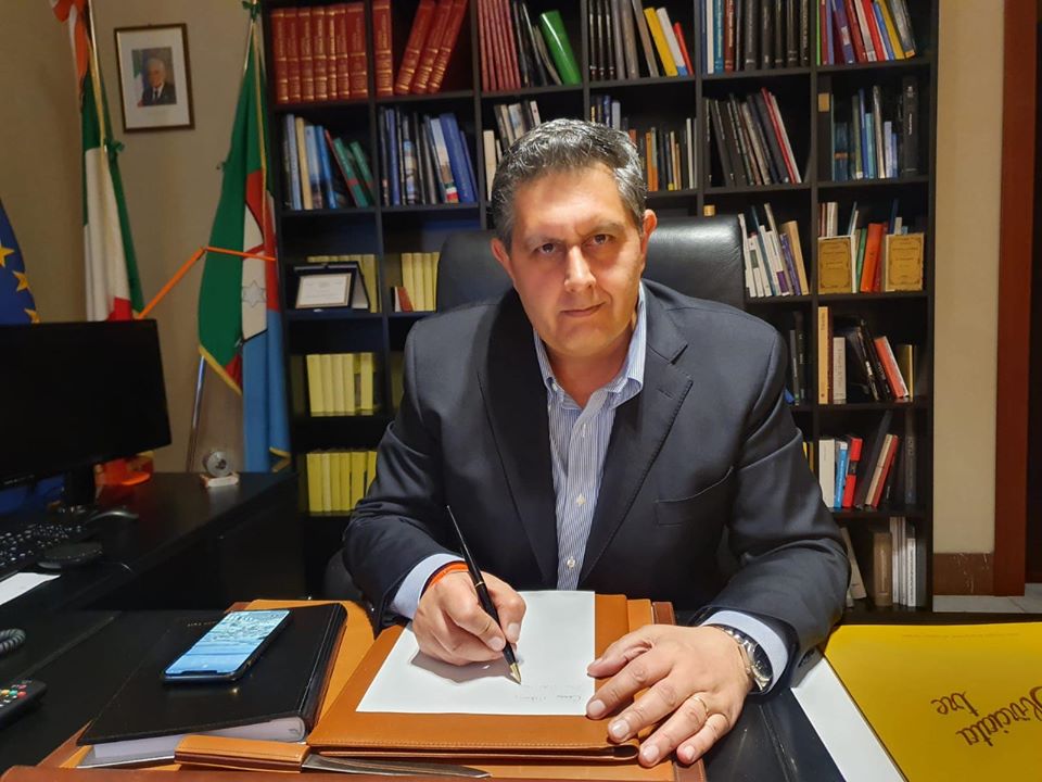 Gli stabilimenti balneari potranno preparare la stagione: oggi l’ordinanza della Regione