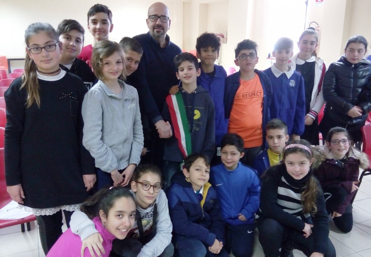 Consiglio Comunale dei Ragazzi di Vallecrosia dona i propri risparmi alla Protezione Civile