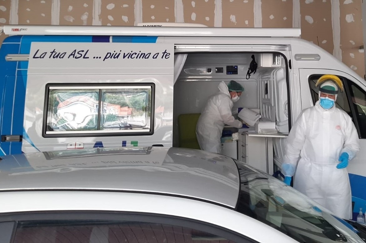 Ecco i nuovi orari per i tamponi “drive through”