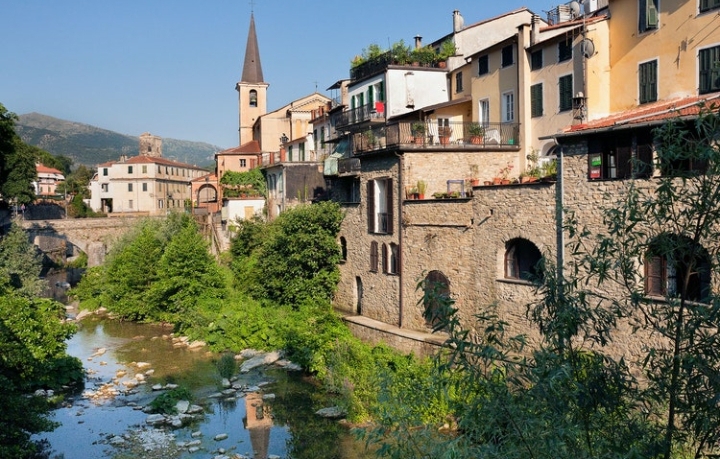 Caritas, comune di Pontedassio e servizi sociali del distretto fanno fronte comune per gli aiuti