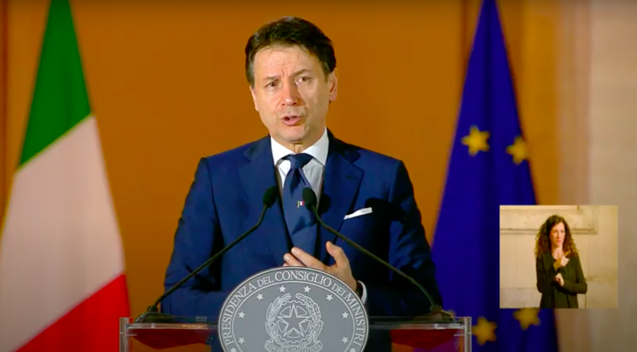 Governo al lavoro su nuovo Dpcm: verso la chiusura di bar e ristoranti alle 18