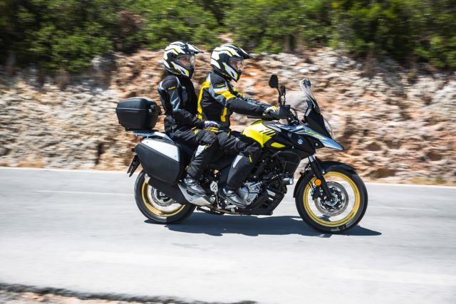Liguria: da oggi in scooter e in stanze d’albergo insieme anche se non conviventi