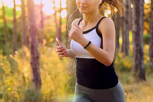 Sindaco decide orari per fare Jogging e si può senza mascherina