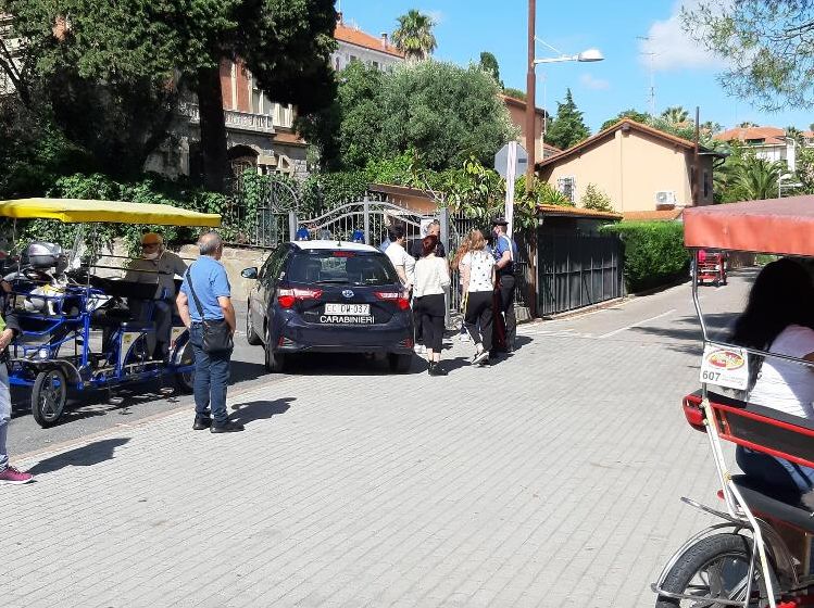 Paura per una bimba di 6 anni scomparsa (e ritrovata) a Sanremo