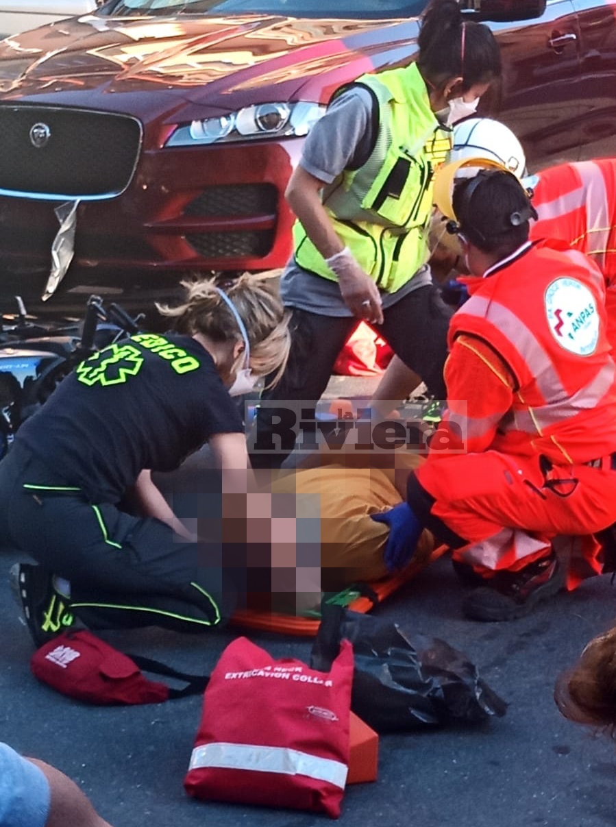 Schianto auto scooter in corso Genova a Ventimiglia, un ferito al Santa Corona