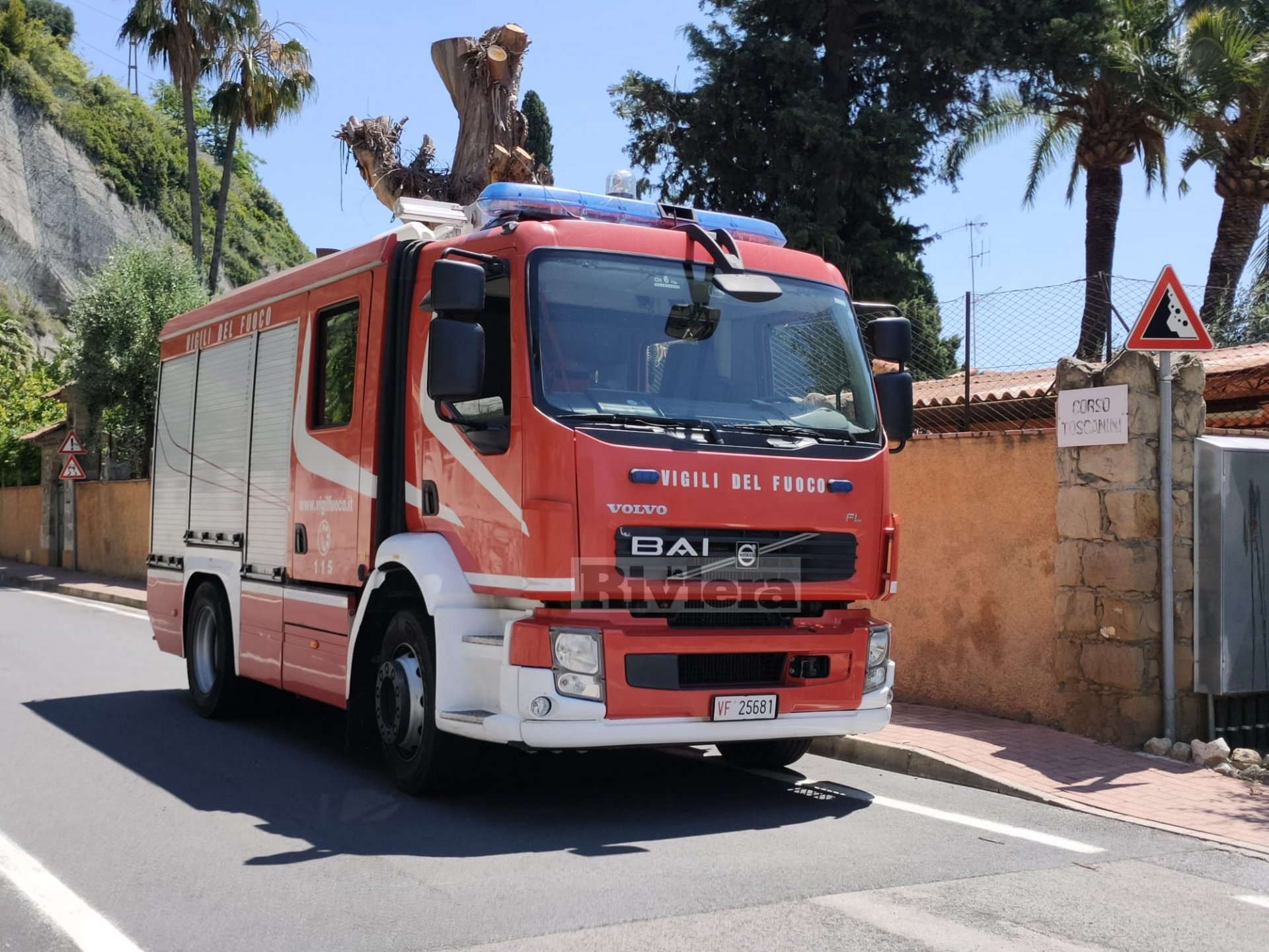 Intervento vigili del fuoco estate uomo caduto in fascia_03