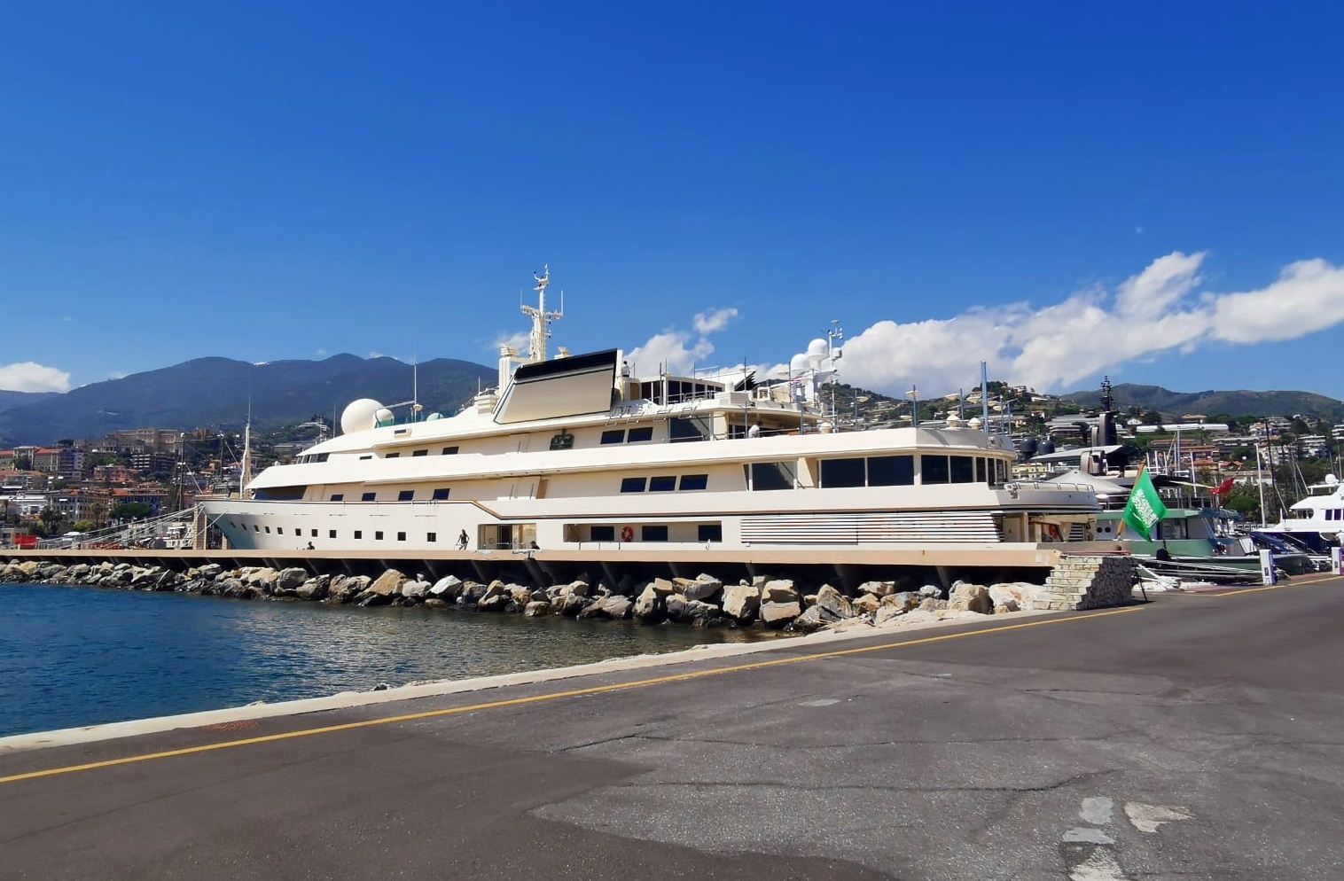 Kingdom %kr Panfilo Trump Al Walid bin Talal Portosole Sanremo