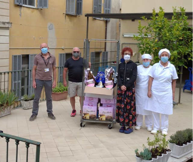 “Civico 41” in visita alla RSA di Pieve di Teco: “Onore a chi mantiene vivo quel nostro stupendo entroterra”