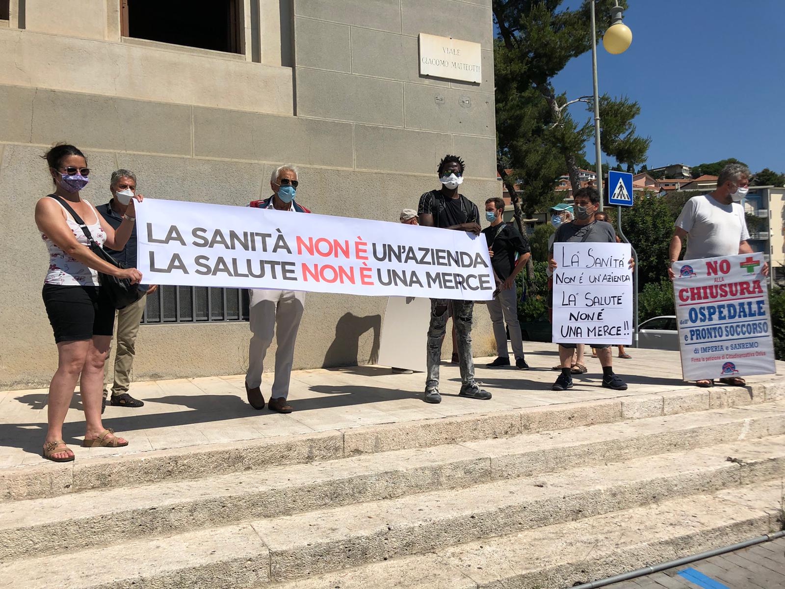 Cittadinanza attiva Ospedale Unico presidio comune Imperia manifestazione_02