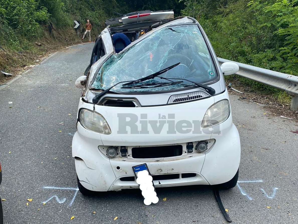 Incidente Pigna auto Smart_05