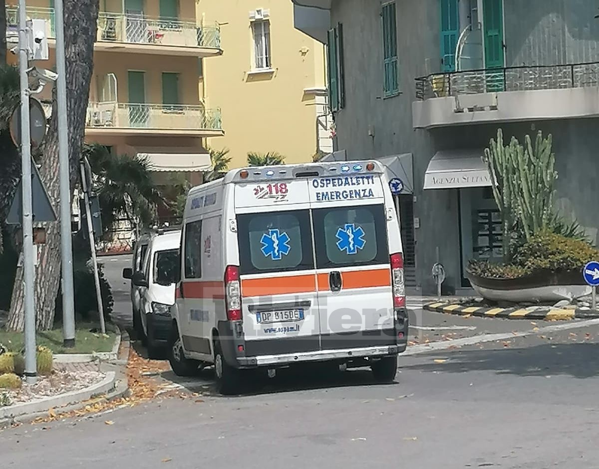 Soccorso spiaggia mare Ospedaletti Bagni La Scogliera