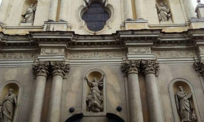 Cadono calcinacci dalla Chiesa di Badalucco