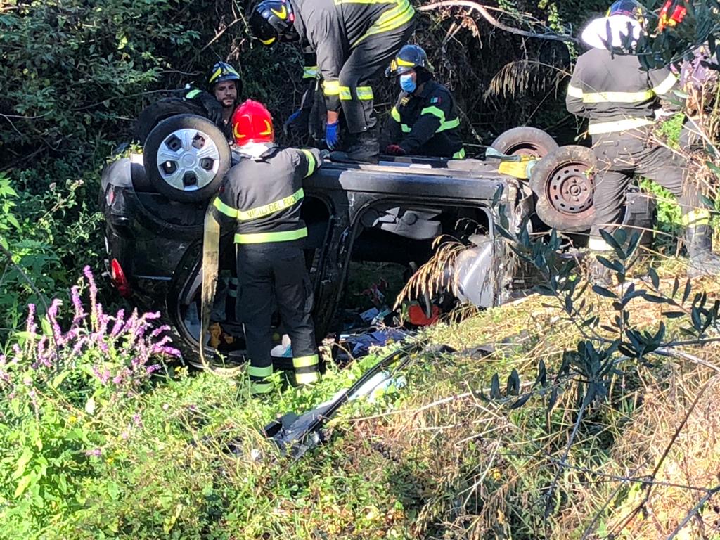 Auto scarpata Imperia corsdo Allende Sclavi_02