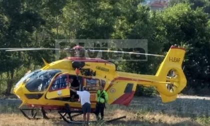 Un 49enne fermato per il tentato omicidio del rivale spinto giù dalla passerella di Ventimiglia
