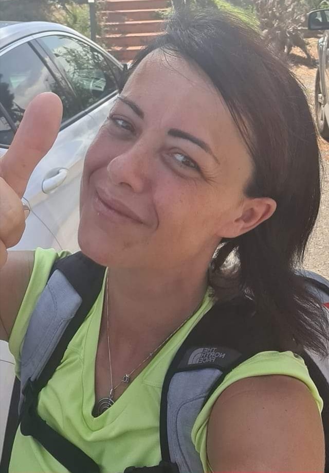 Da Siena a Triora 700 Km a piedi per ricordare la mamma morta durante il Lockdown
