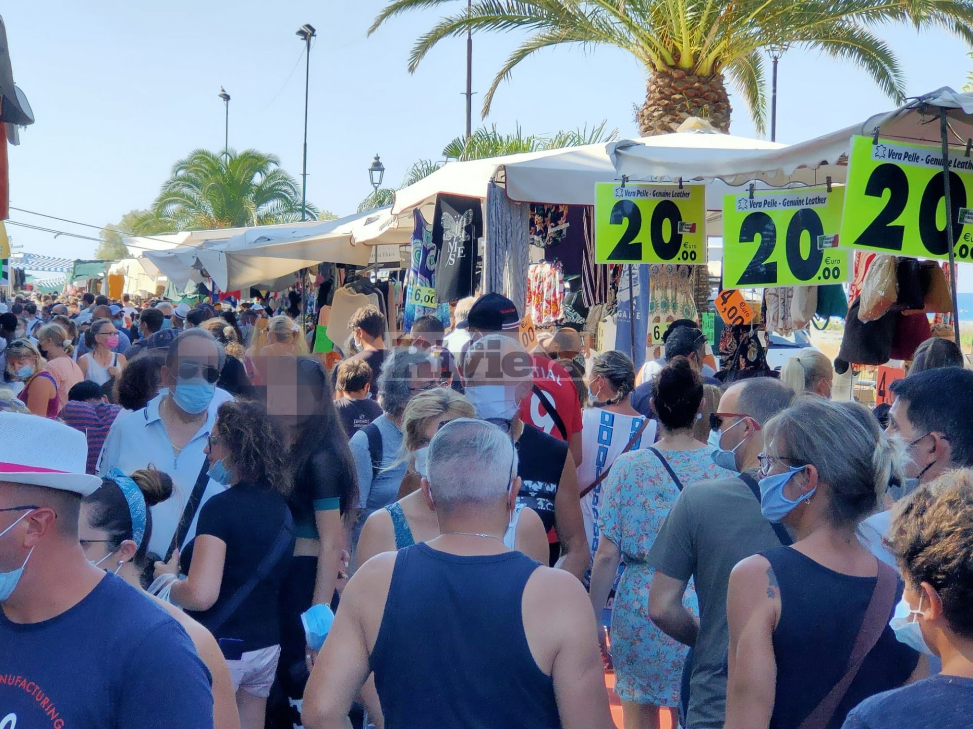 Mercato del venerdì Ventimiglia 21 agosto 2020_03