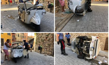 Motocarro con 3 giovani a bordo si cappotta al Parasio di Imperia, un ferito grave. Foto
