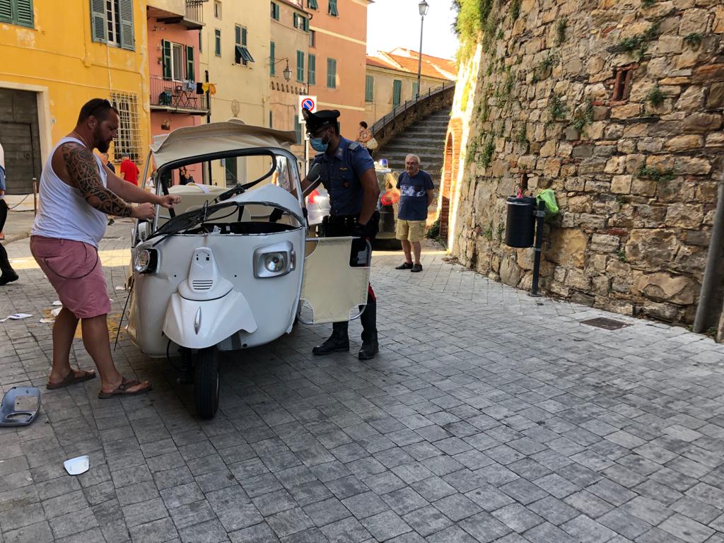 Motocarro cappottato Parasio Imperia_04
