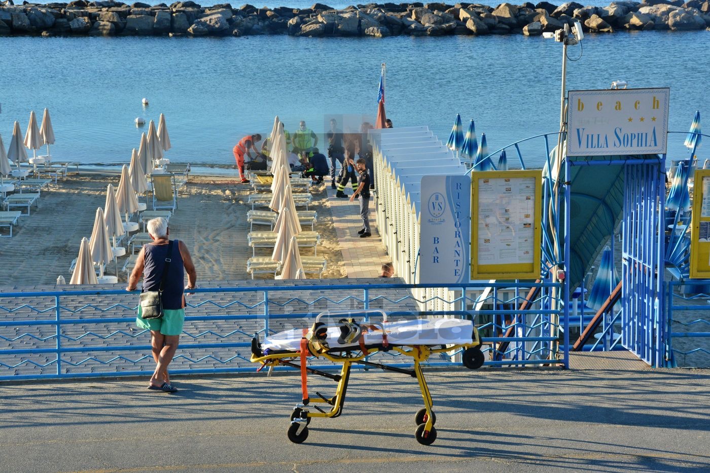 Sanremo soccorso ragazza spiaggia Villa Sofia corso Imperatrice