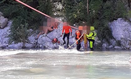Otto escursionisti bloccati da un'ondata di piena del Roya: salvati dai vigili del fuoco