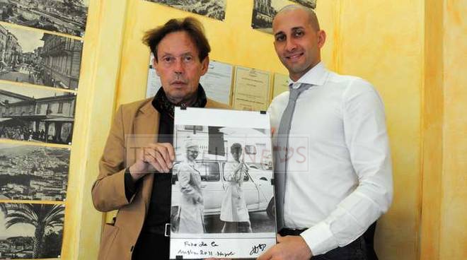 Morto a 85 anni il fotografo delle celebrità Henry Pessar che tanto amava Ventimiglia