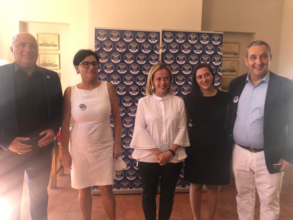 Giorgia Meloni a Villa Roseto: la ricetta FDI per le imprese italiane – Video