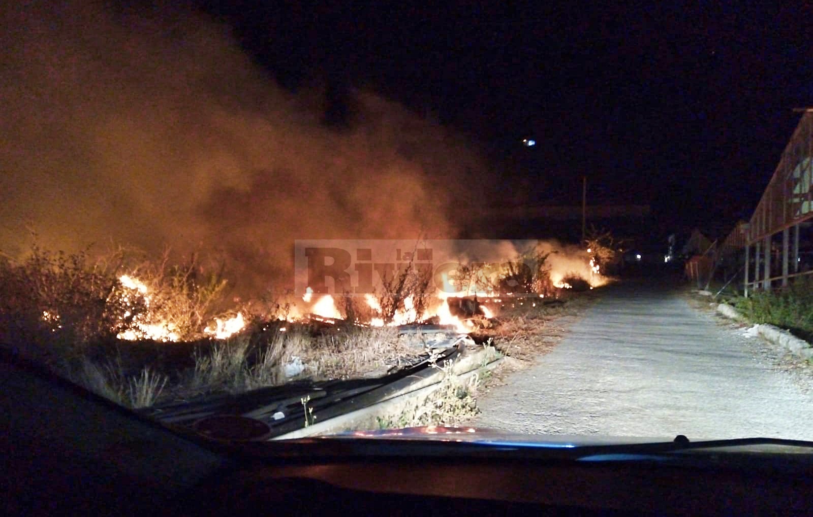 Incendio Camporosso sterpaglie