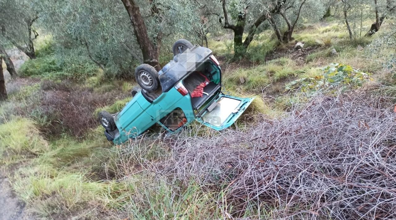 Coppia di anziani si cappotta con l’auto a Verrandi di Ventimiglia