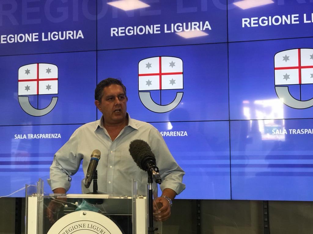 “Il 100% dei ricoverati Covid al San Martino non è vaccinato”
