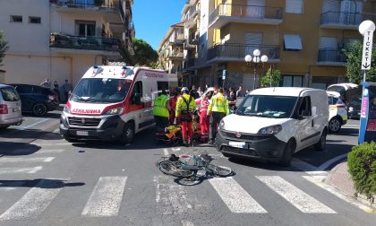 Ciclista ferito nello schianto con un furgoncino a Diano marina