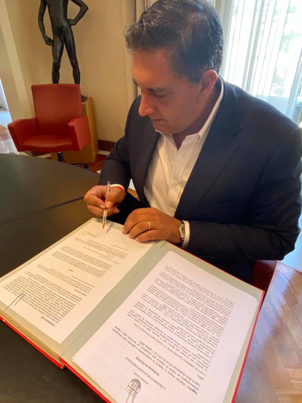 Cluster a La Spezia, il Governatore ordina mini lockdown