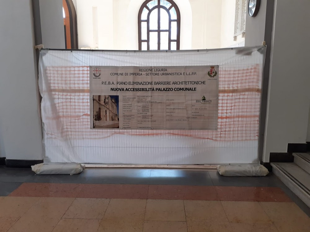 Imperia, iniziati i lavori di abbattimento delle barriere architettoniche nell’atrio del Comune