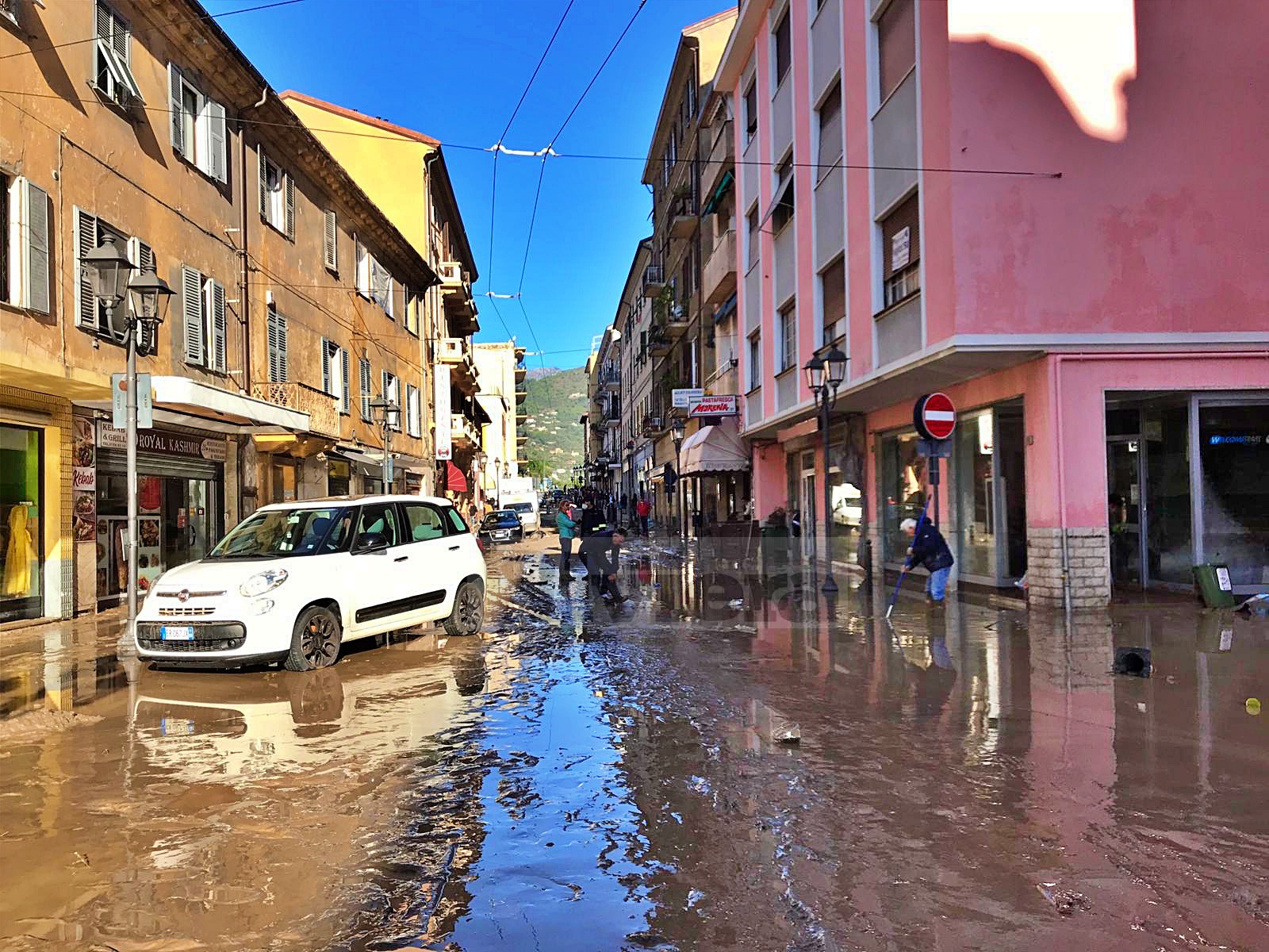 Alluvione Ventimiglia il giorno dopo esondazione fiume Roya maltempo 2-3 ottobre 2020_08