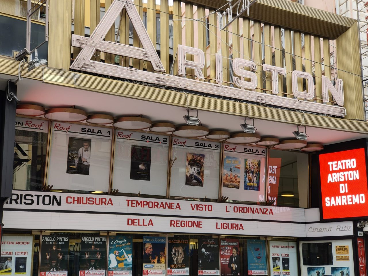 Accordo sindacale e bonus da 120 euro per ventuno impiegati del teatro Ariston di Sanremo
