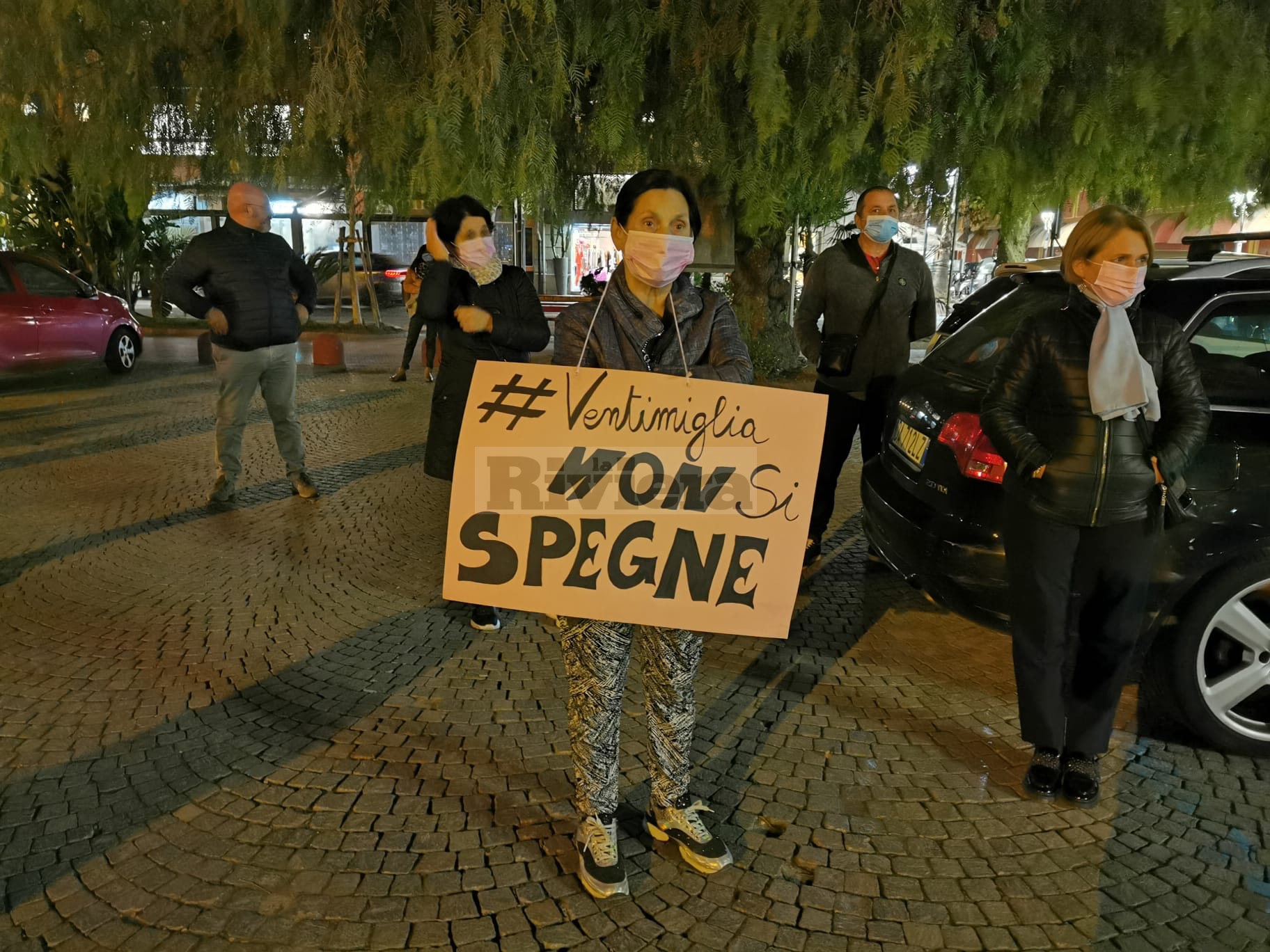 Flash mob manifestazione donne Ventimiglia Decreto Conte_05