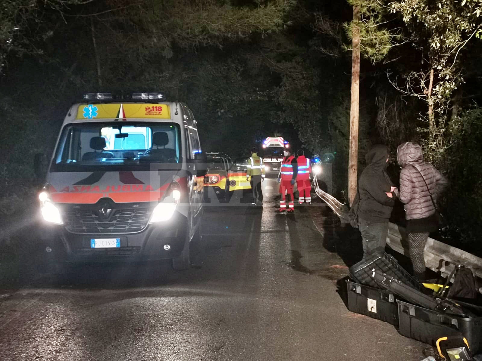 Incidente Sanremo Bussana auto scarpata_12