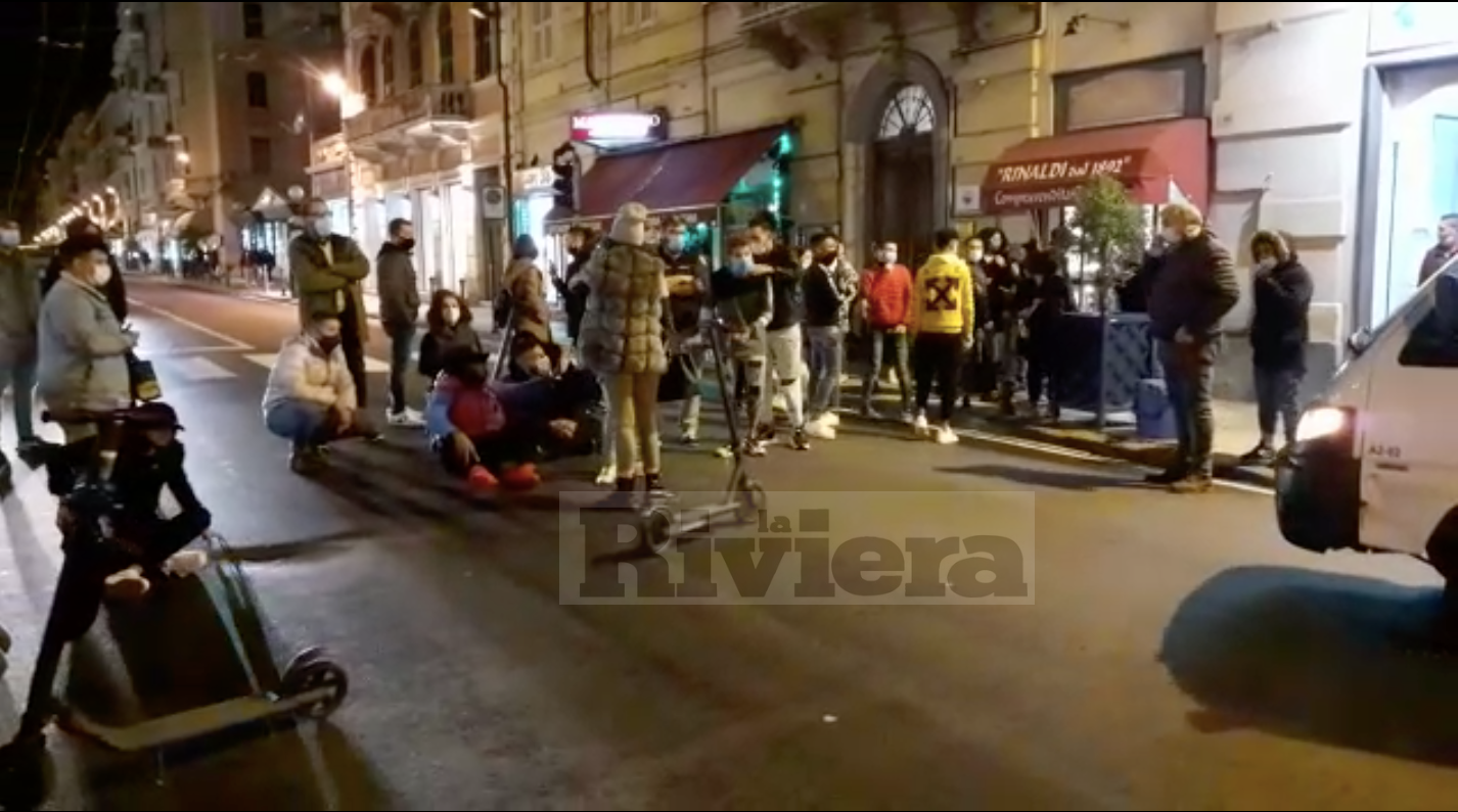 Manifestazione Sanremo decreto conte mini lockdown