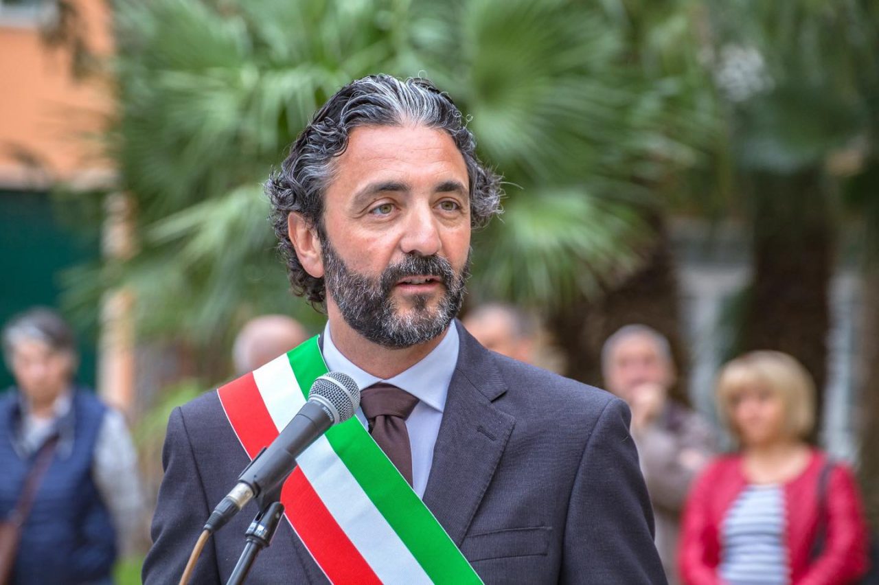 Sindaco annuncia aggiornamenti settimanali su positivi al Covid