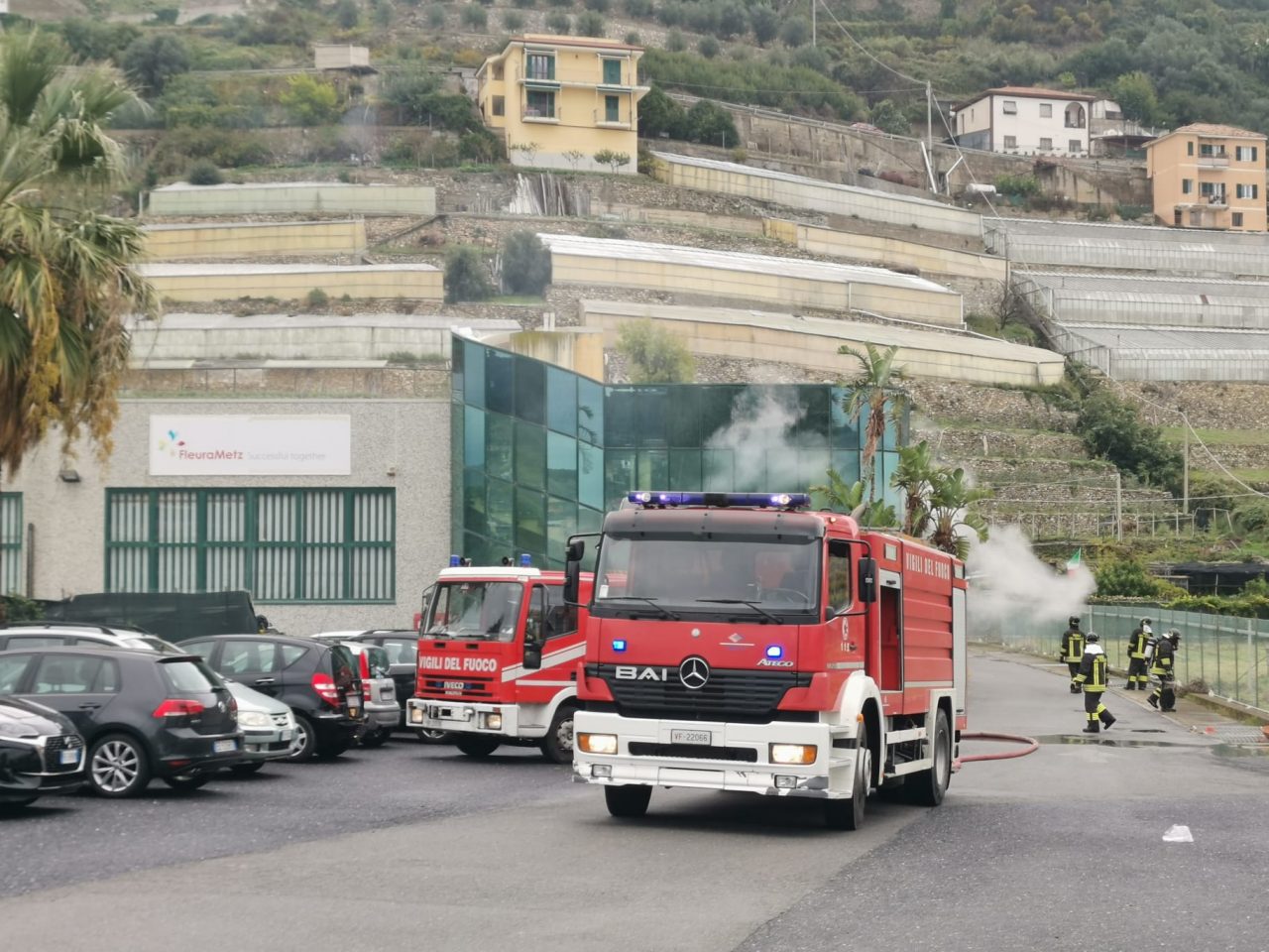 Esplosione in un’azienda floricola di Taggia uomo ustionato – FOTO e VIDEO