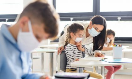 Scuole 2 operatori scolastici positivi