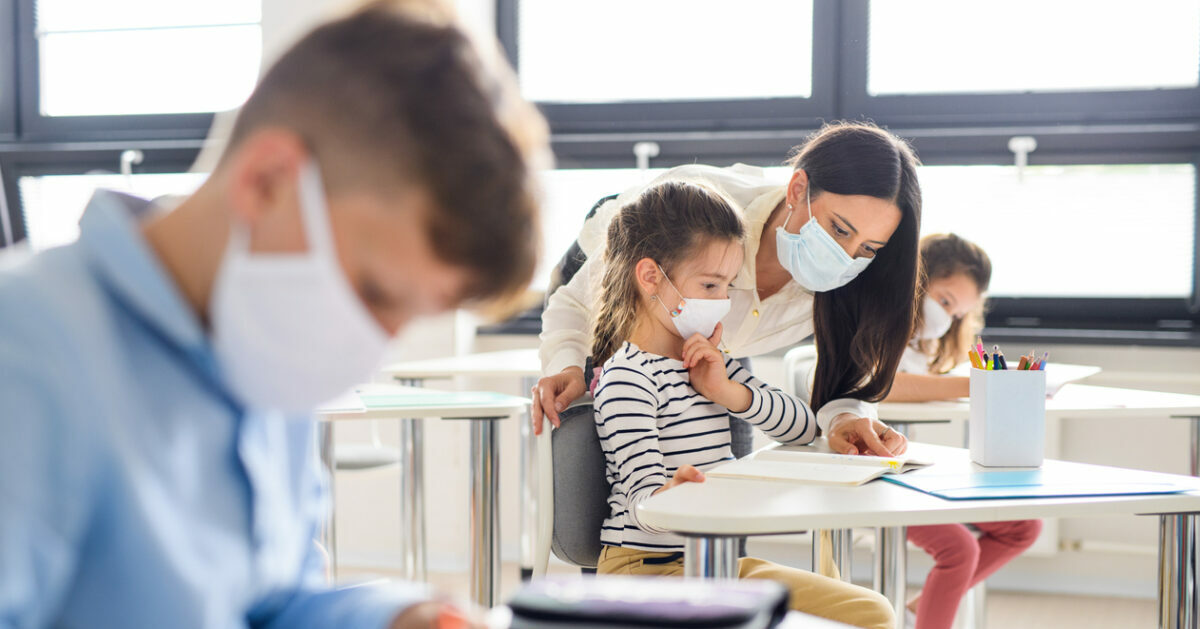 Scuole 2 operatori scolastici positivi