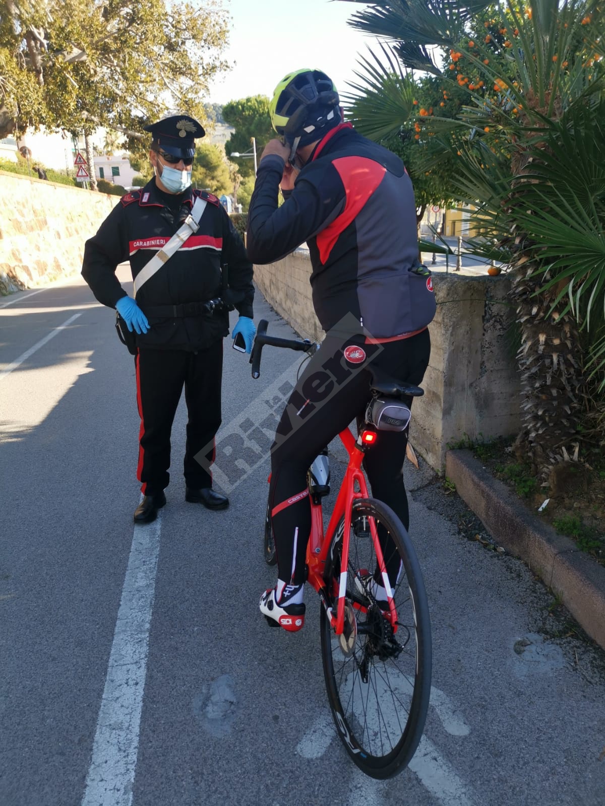 Carabinieri Sanremo Stazione controlli ciclabile ciclisti _11