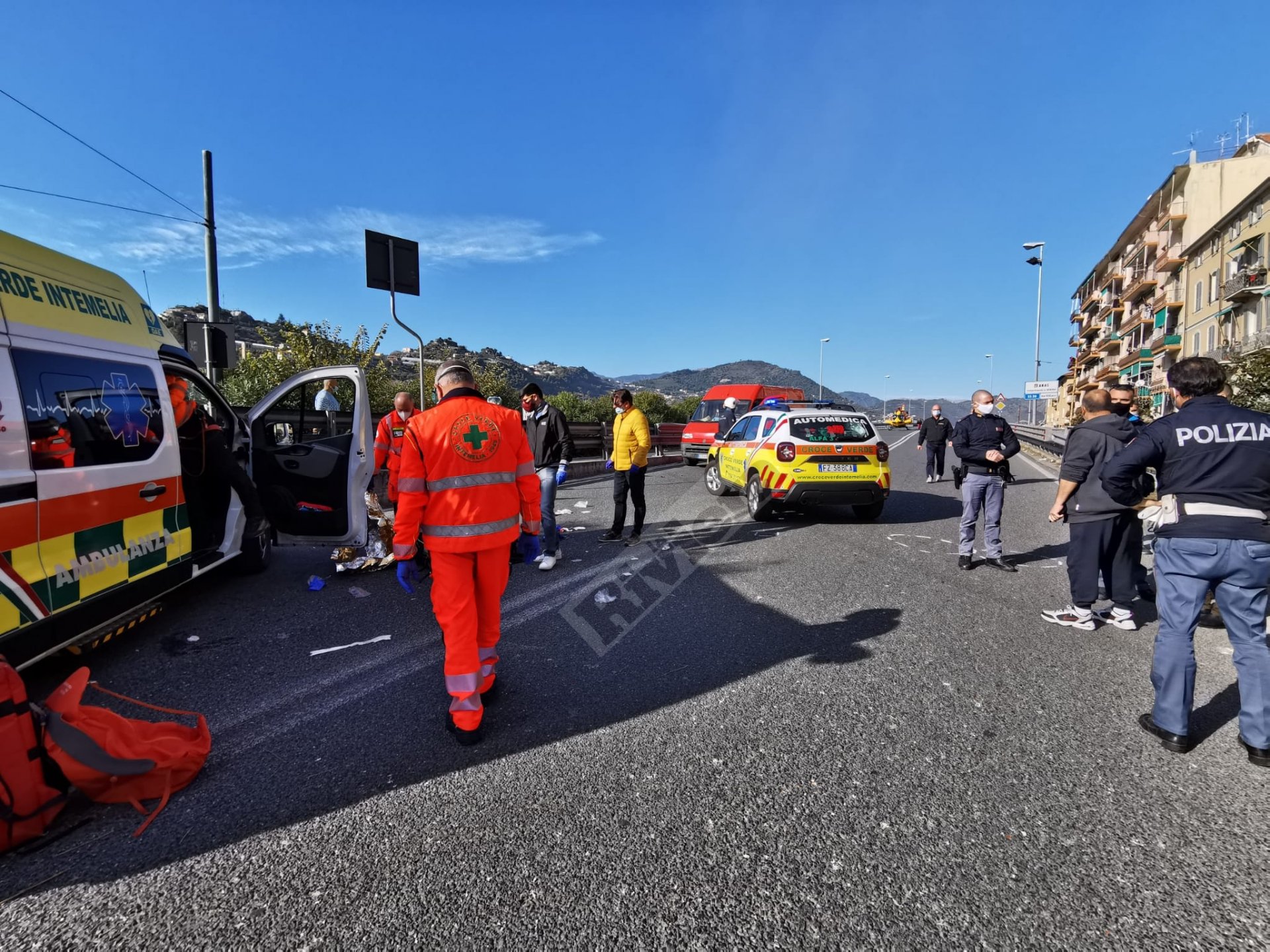 Incidente scooter auto cavalcavia Ventimiglia_04