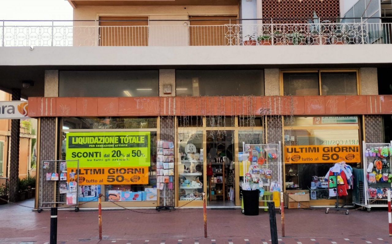 Un’altra vittima del commercio online: chiude a Bordighera l’ultimo negozio di giocattoli